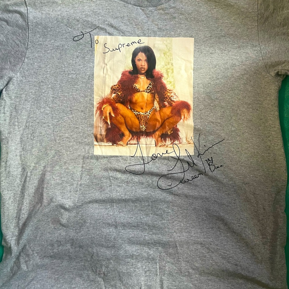 Medium supreme heather grey lil Kim tshirt